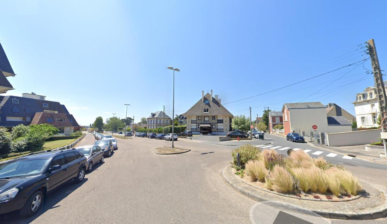 Cabourg - Studio cosy à 1 min de la plage Extérieur photo
